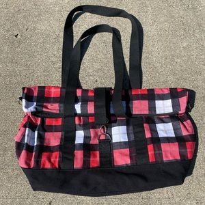 Thirty-One Foldover Weekender in Check Mate